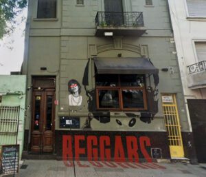 Beggars Caballito fachada