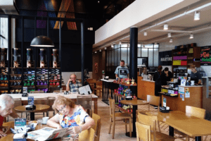 Café Martínez Plaza Flores interior