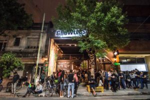 Growlers Caballito fachada