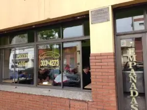 California Pizzería fachada