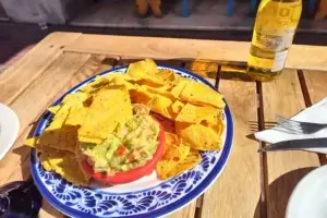 Che Taco Comida Mexicana nachos