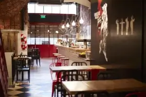 Del Toro Fuego salón
