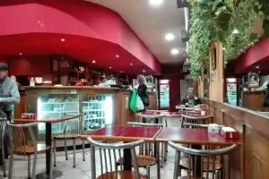El Caballito Pizza Café salón
