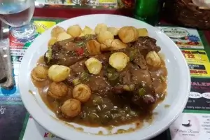 El Caballito Pizza Café plato