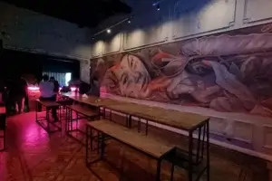 India Bar & Cervecería salón