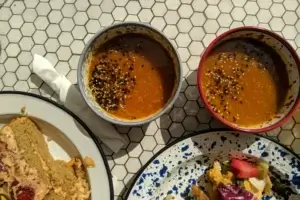 Americano Coffee Kitchen Almuerzo