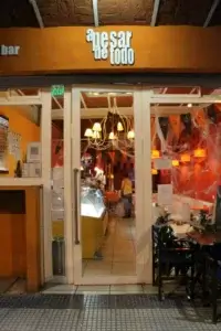 A Pesar De Todo Bar Fachada