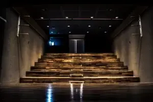 Border Teatro Interior