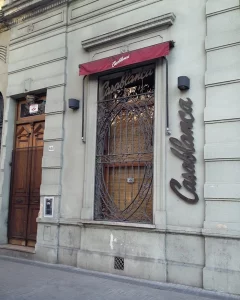 Casablanca bodegón fachada