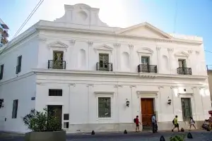 Complejo Histórico Cultural Manzana de las Luces Fachada