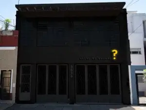 El Acertijo Fachada