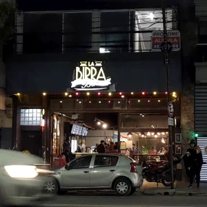 La Birra Bar Colegiales fachada