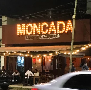 Moncada Fachada