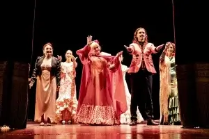 Teatro Avenida Obra
