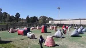 Triple X Paintball Fachada
