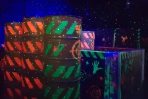 Zona Aventura Laser Tag Interior