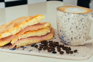 320 Home Burger Café