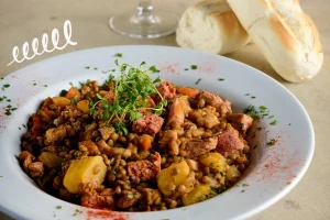 Algo Nuevo Restoran Guiso