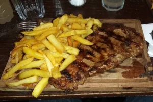 Bar La Raiz Carne