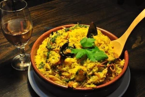 CALAMARO marisquería paella