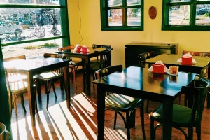 Cafe Lautaro Interior
