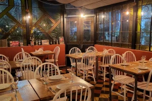 Casa Latina Restaurante De Mariscos salón