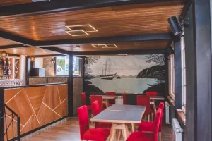 Cervantes Bistro Fueguino Interior