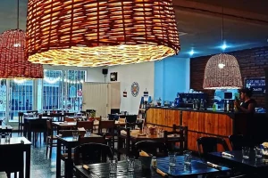 EL CLUB resto bar salón