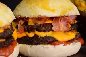 El Club del Bajon Hamburguesa