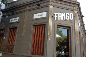 Fango horno y vermú fachada