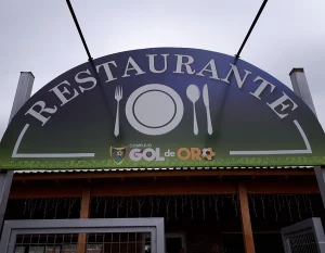 Gol de oro Parrilla fachada