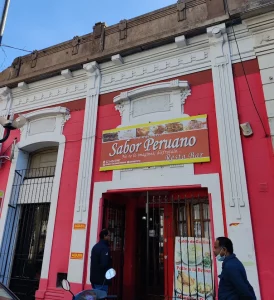 Gourmet con Sabor Peruano fachada