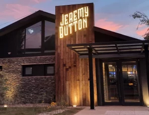Jeremy Button Gintoneria Fachada
