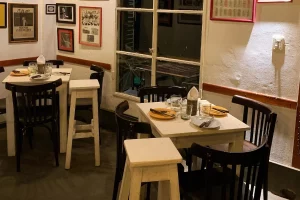 La Esquinita Interior