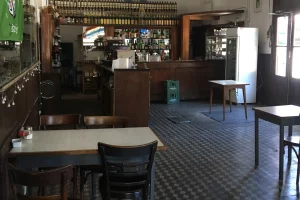 La Flor de Barracas Interior