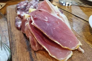 La Garza Lola Restaurant Jamón Crudo
