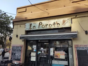 La Porota Parrilla Restaurante Fachada