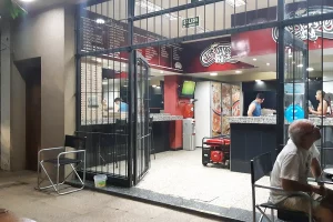 Los Vascos fachada