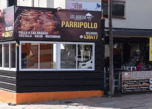 Los Abuelos Fachada