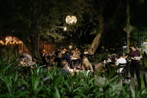 Otero restaurante jardín