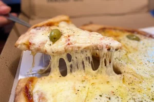 Paco Reo Crea Hábito pizza