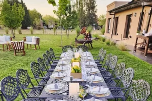Parador Km 166 El Álamo jardín