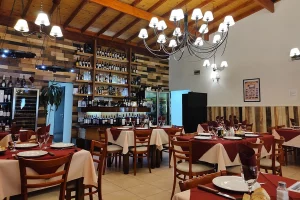 Parrilla La Estancia salón
