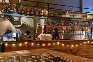 Paso Morales Beer & Burger salón