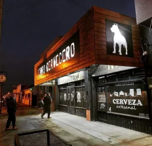 Perro Cervecero bar fachada