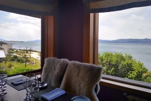 Reinamora restaurante salón