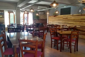 Resto Bar La Cumbrecita salón