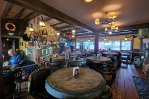 Taberna Del Viejo Lobo salón
