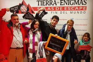 Tierra de Enigmas - Salas de Escape Familia