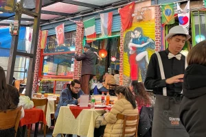 La Vieja Rotiseria Interior